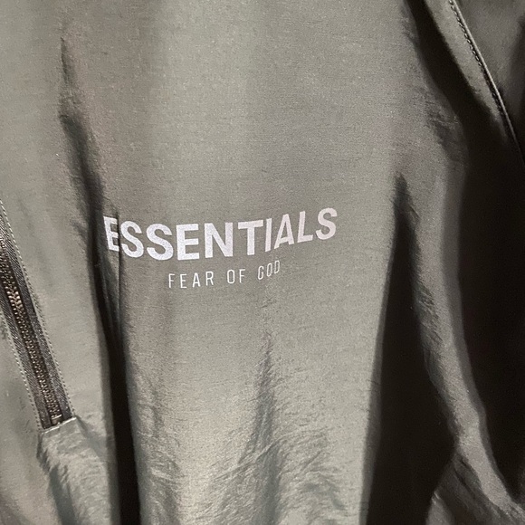 Fear of god essentials quarter zip jacket all black - Picture 2 of 4